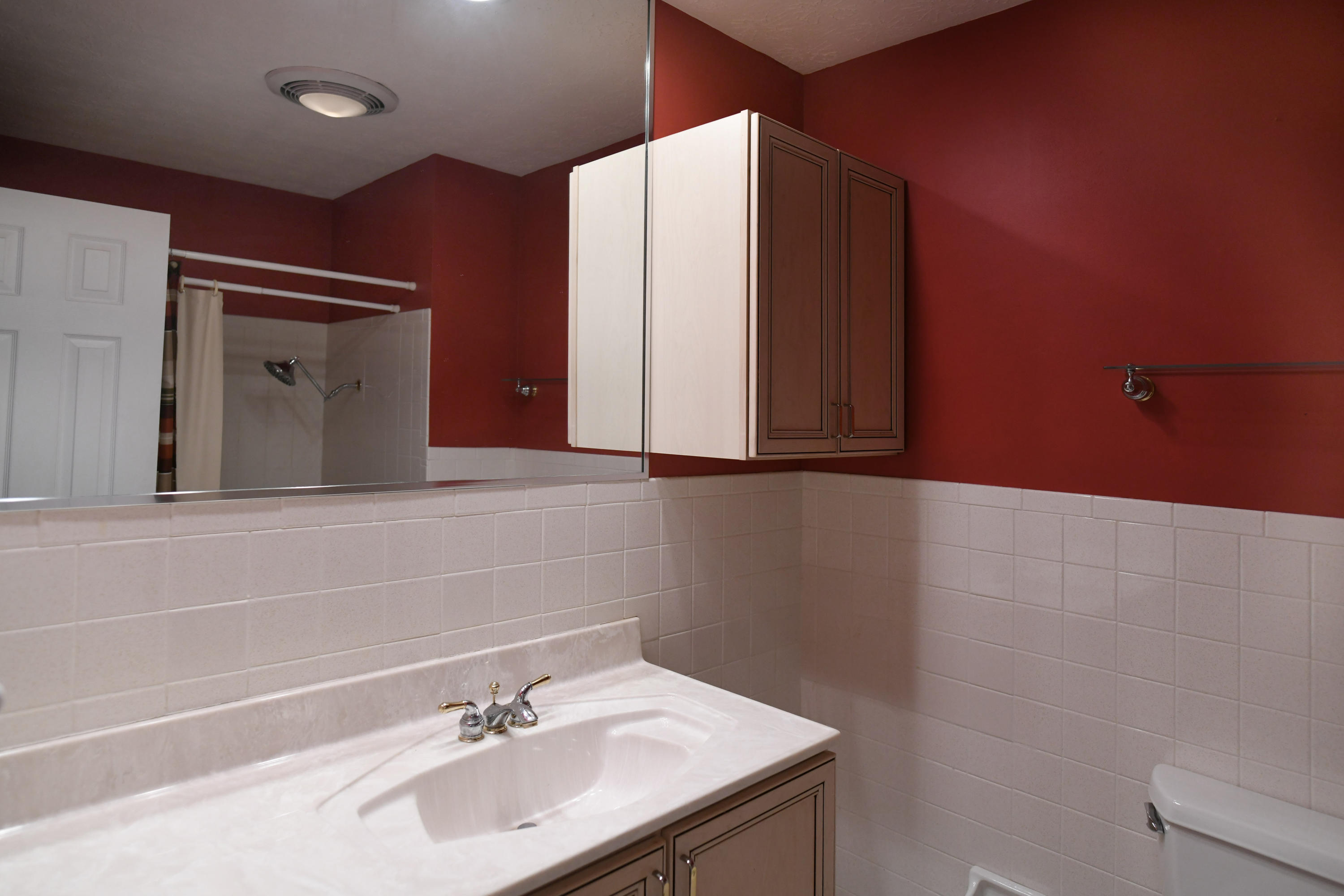 2006 Schaeffer Road Knoxville, TN 37932 - Photo 11 of 20 FULL BATH
