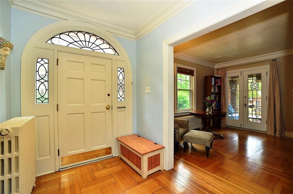 916 Wellesley Road Pittsburgh, PA 15206 - Photo 4 of 24 Gallery Image 4