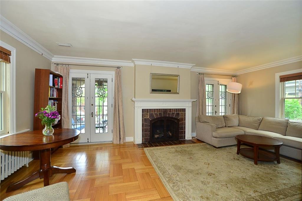 916 Wellesley Road Pittsburgh, PA 15206 - Photo 7 of 24 Gallery Image 7