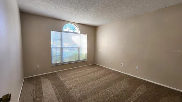 $2,000 | 1633 Elk Spring Drive, Brandon, FL 33511