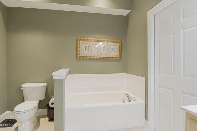 $1,950 | 8975 Smithfield Drive Northwest, Unit 2A, Calabash, NC 28467