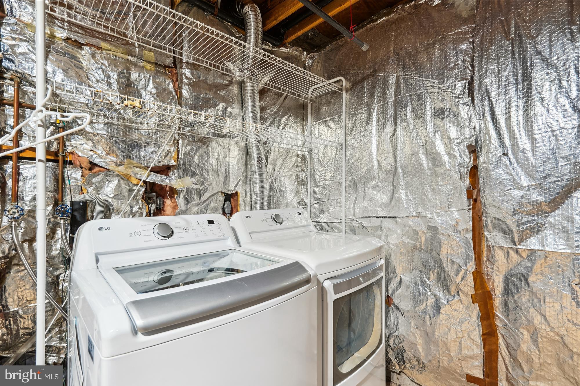 10921 Harpers Square Court Reston, VA 20191 - Photo 17 of 33 a utility room with dryer and washer
