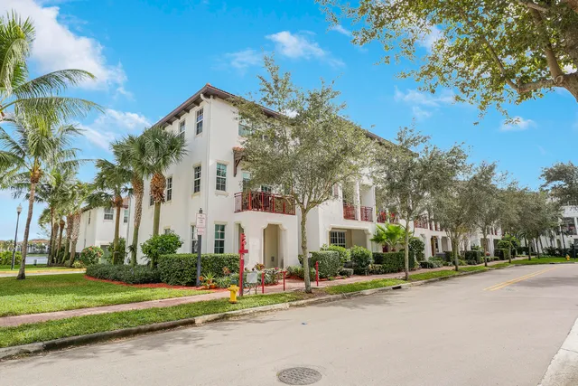 $560,000 | 2900 Southwest 119th Way, Miramar, FL 33025