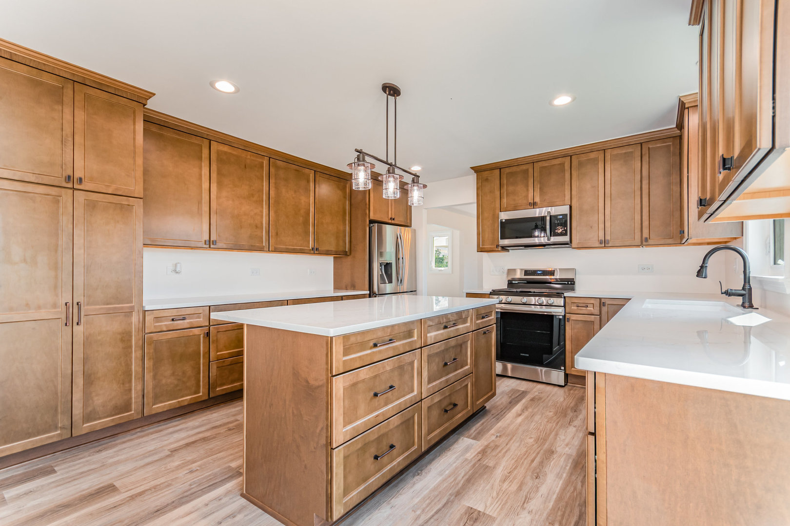 2380 Chestnut Lane Morris, IL 60450 - Photo 4 of 25 a kitchen with stainless steel appliances a sink stove and refrigerator
