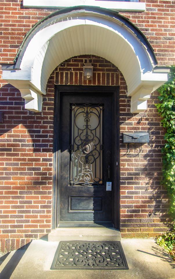 786 North Trezevant Street Memphis, TN 38112 - Photo 2 of 20 $3700 STEEL FRONT DOOR