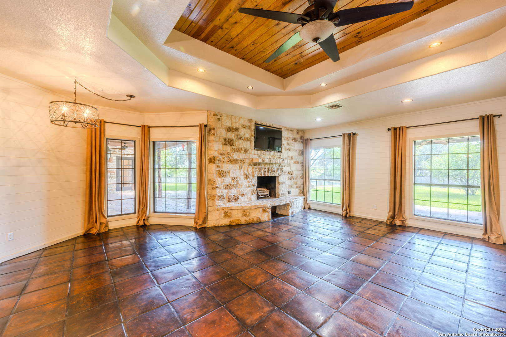 13831 Highway 127 Sabinal, TX 78881 - Photo 9 of 55 a view of an empty room with a window