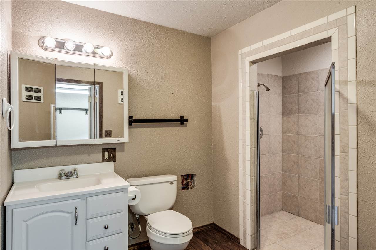 31006 North Spotted Road Deer Park, WA 99006 - Photo 13 of 20 Gallery Image 13