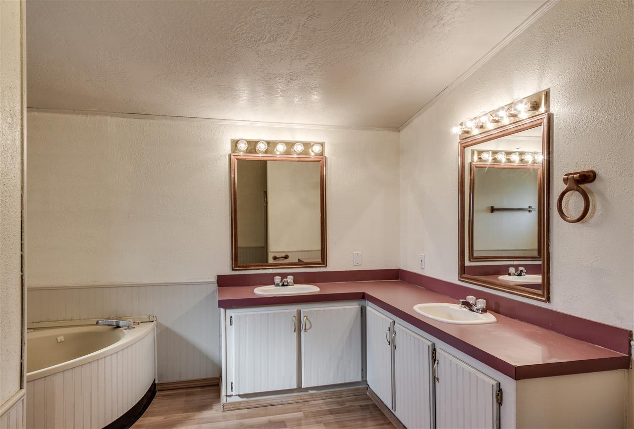 31006 North Spotted Road Deer Park, WA 99006 - Photo 7 of 20 Gallery Image 7