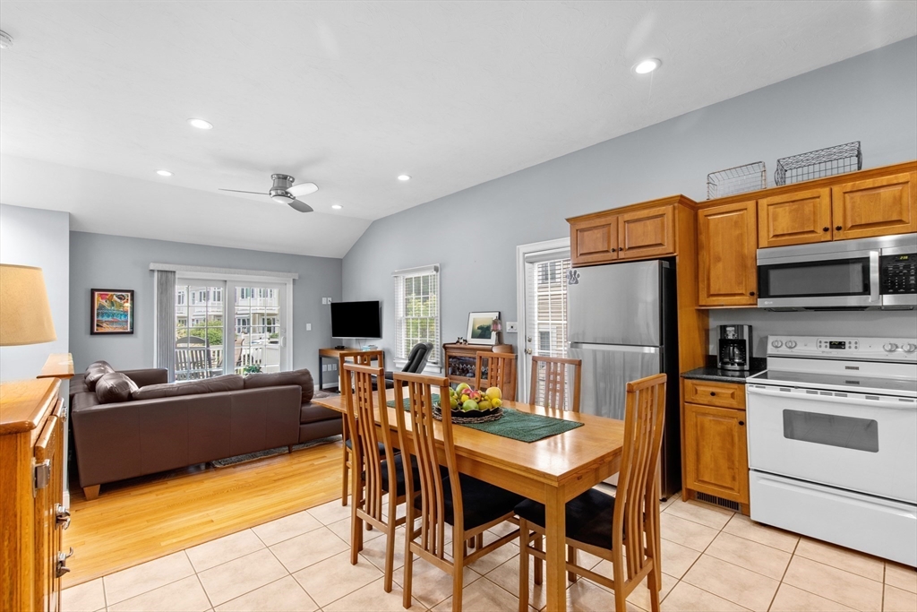 235 Carver Road, Unit 3 Plymouth, MA 02360 - Photo 12 of 32