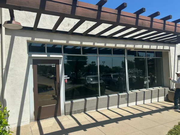 $2 | 8916 Foothill Boulevard, Rancho Cucamonga, CA 91730