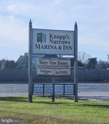 a car parked in front of a building