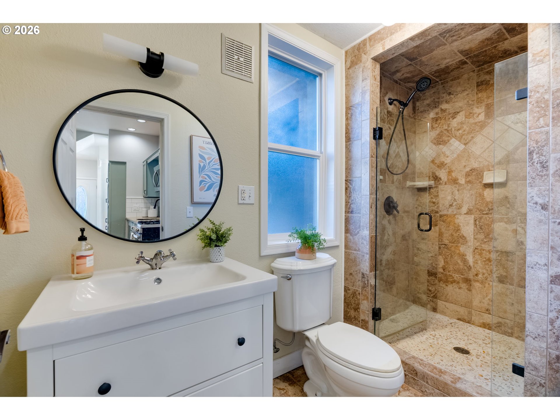 223 Southwest Whitaker Street Portland, OR 97239 - Photo 13 of 35