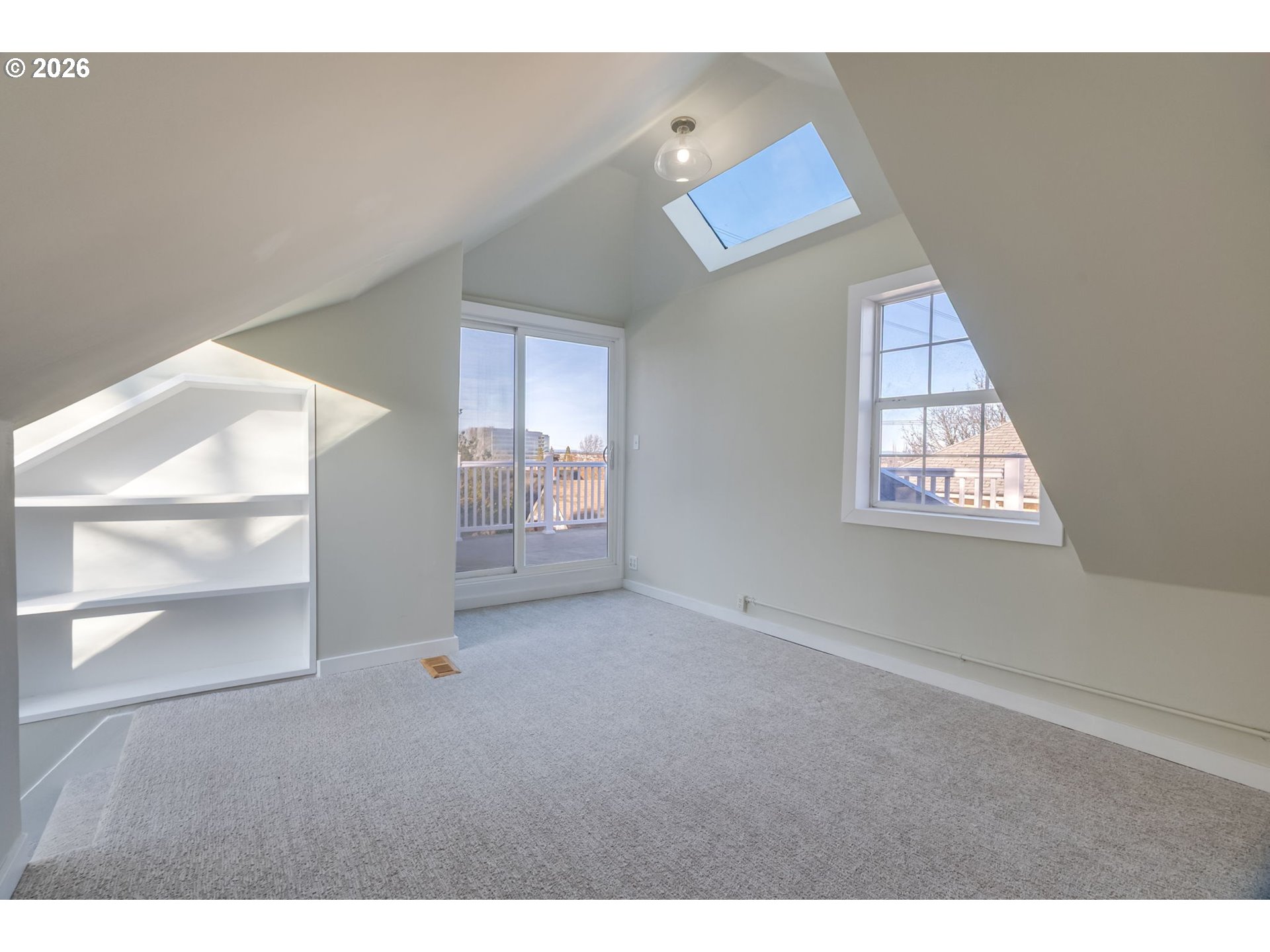 223 Southwest Whitaker Street Portland, OR 97239 - Photo 25 of 35