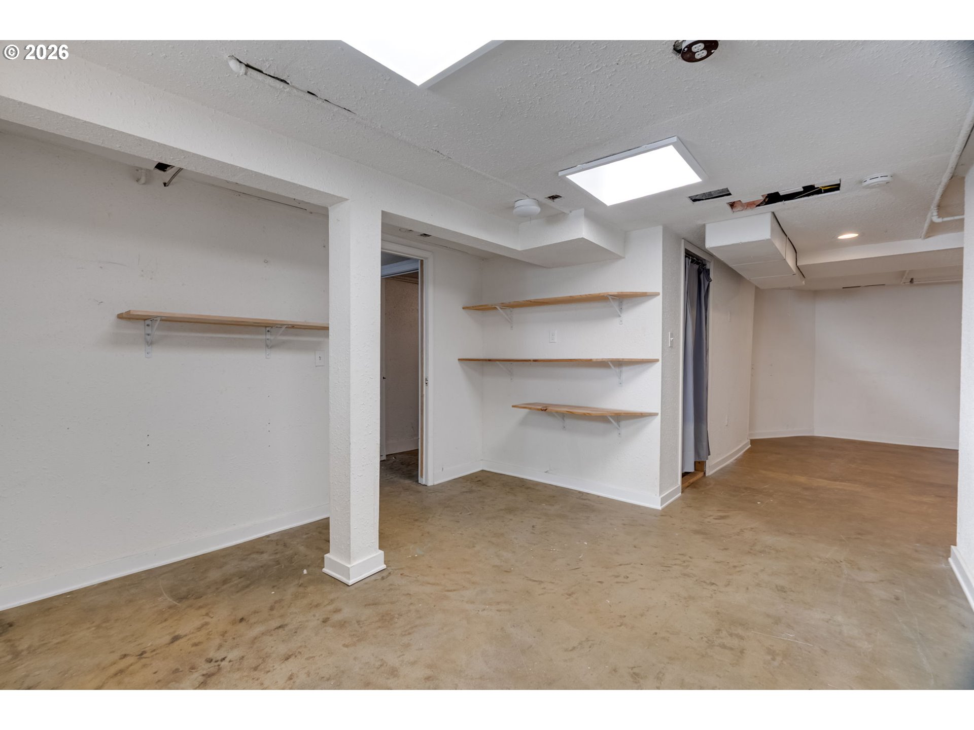 223 Southwest Whitaker Street Portland, OR 97239 - Photo 28 of 35