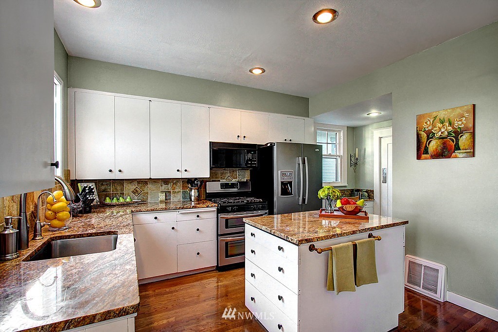 1232 Rucker Avenue Everett, WA 98201 - Photo 14 of 25