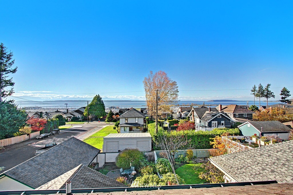 1232 Rucker Avenue Everett, WA 98201 - Photo 3 of 25
