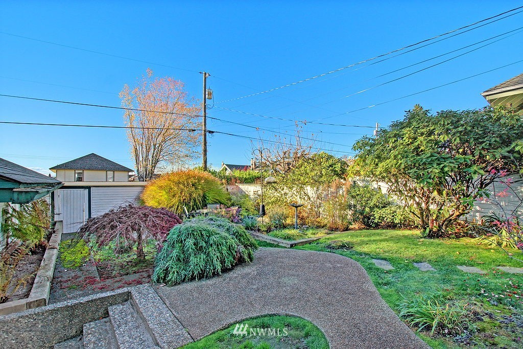 1232 Rucker Avenue Everett, WA 98201 - Photo 4 of 25