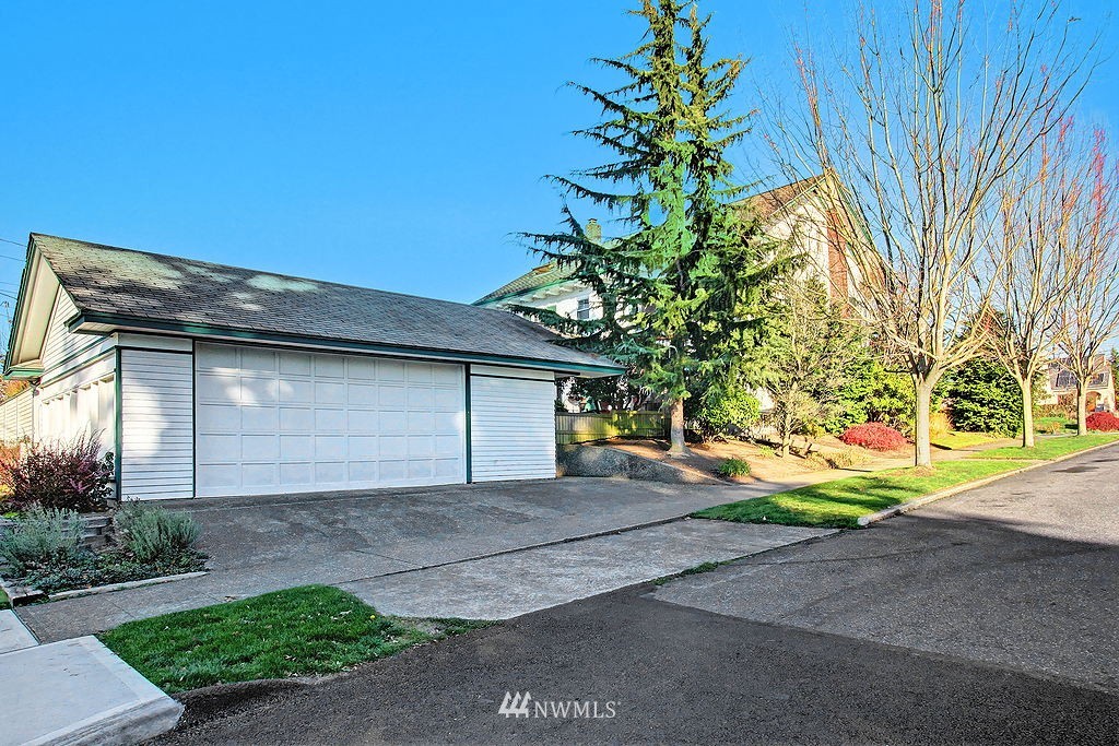 1232 Rucker Avenue Everett, WA 98201 - Photo 6 of 25