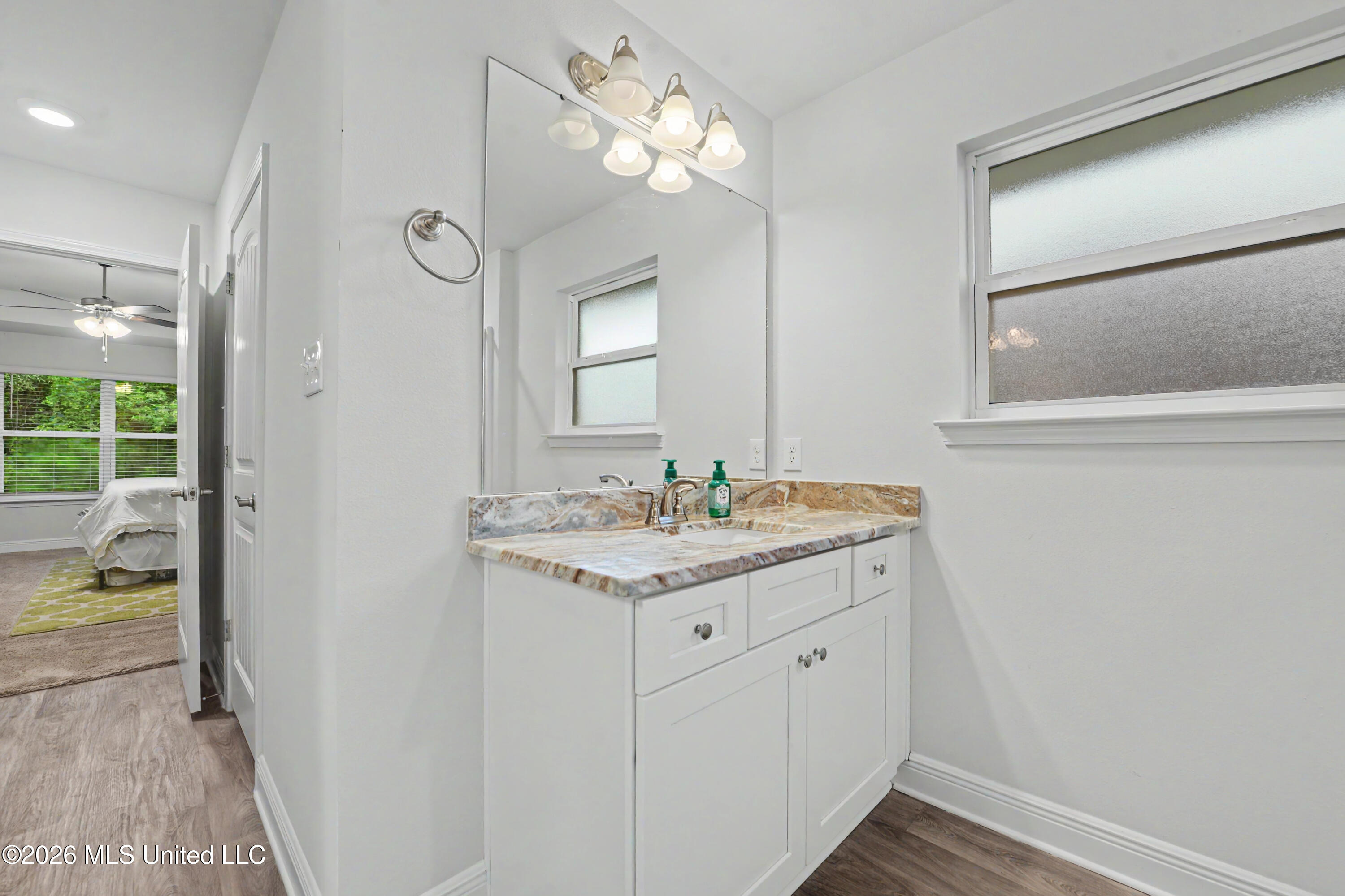 6223 Roxanne Way Biloxi, MS 39532 - Photo 16 of 30 015