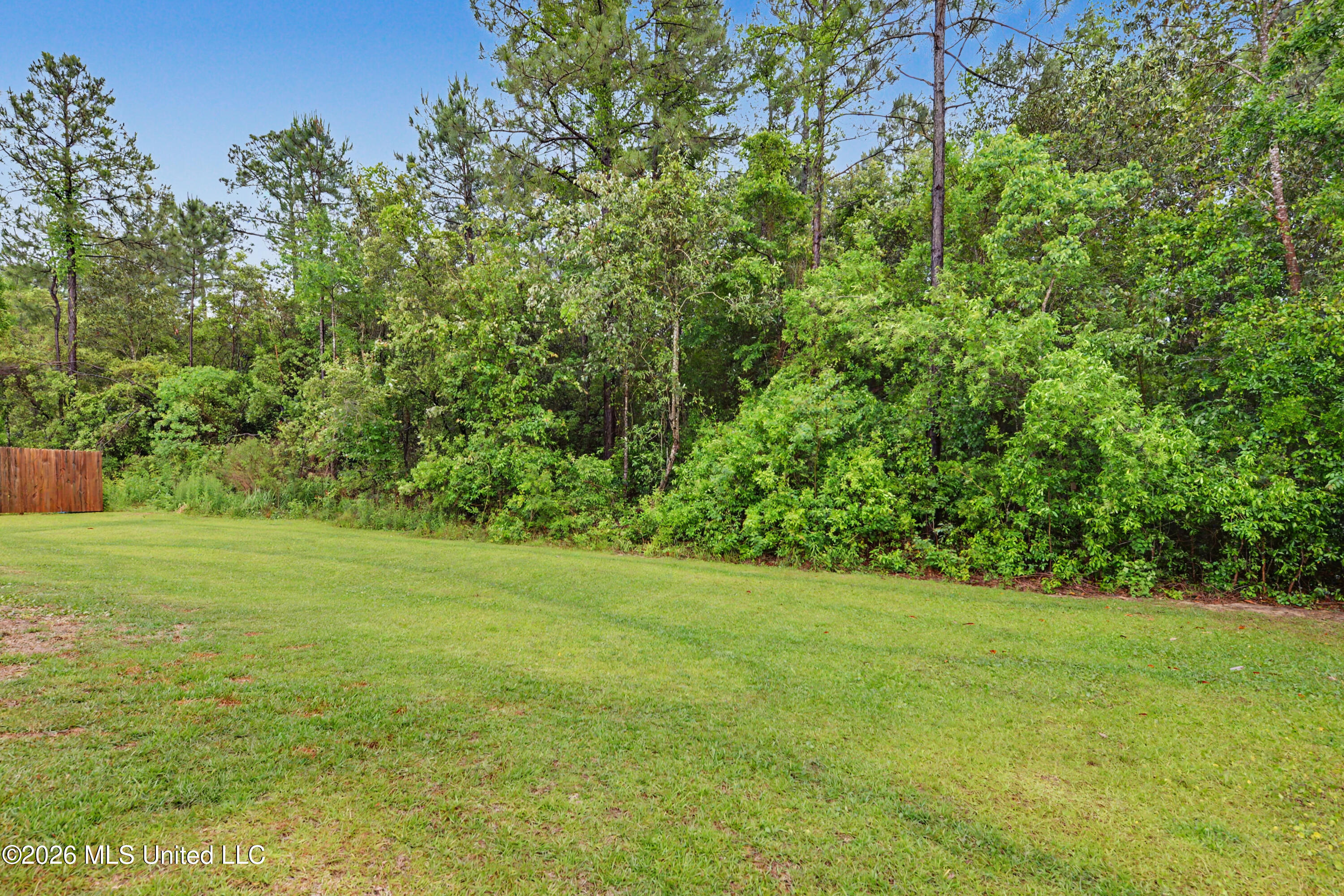 6223 Roxanne Way Biloxi, MS 39532 - Photo 27 of 30 026