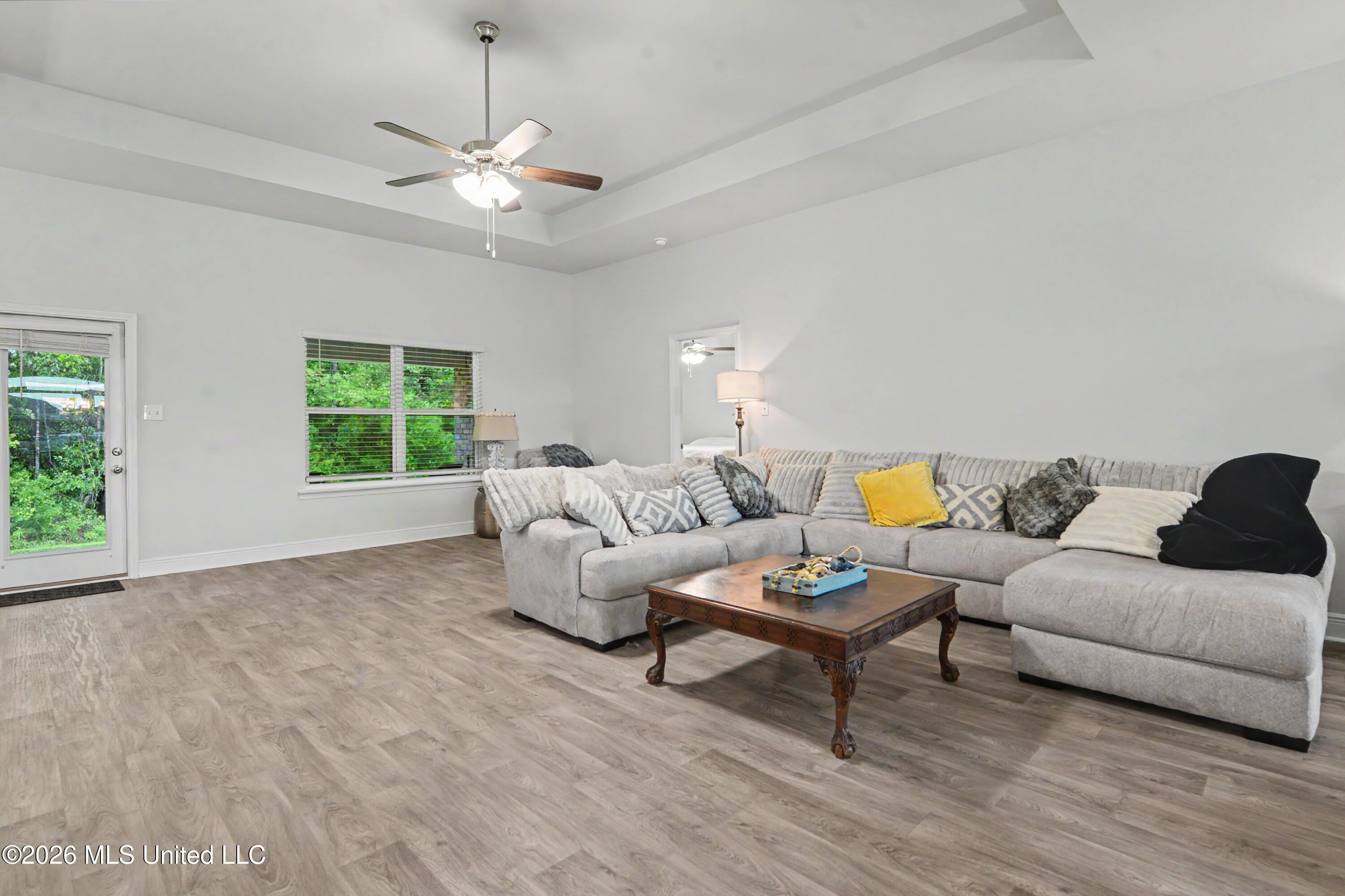 6223 Roxanne Way Biloxi, MS 39532 - Photo 5 of 30 004