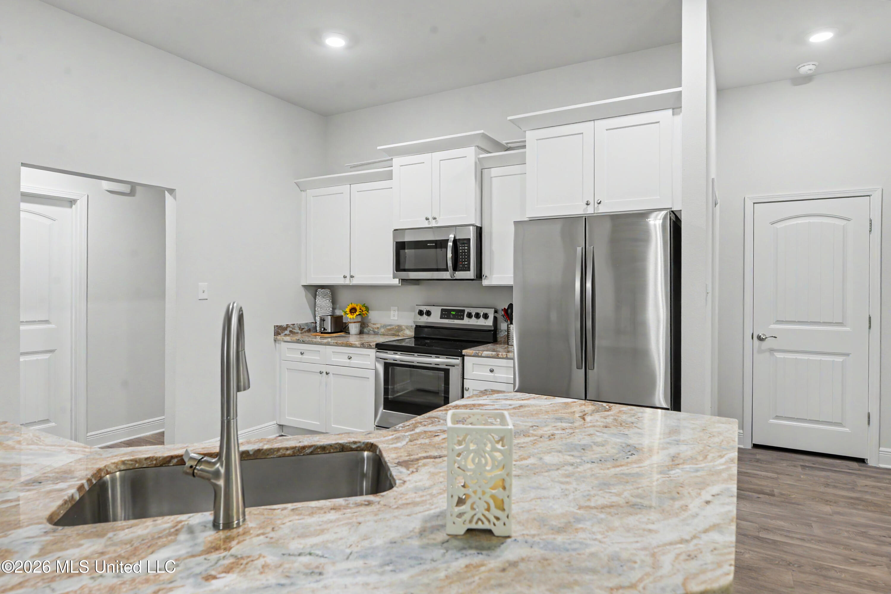 6223 Roxanne Way Biloxi, MS 39532 - Photo 10 of 30 009