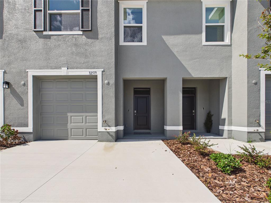 32519 Welling Blade Loop Wesley Chapel, FL 33545 - Photo 2 of 87
