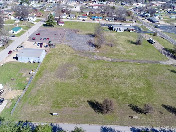 $275,000 | 412 East Madison Avenue, Owensville, MO 65066