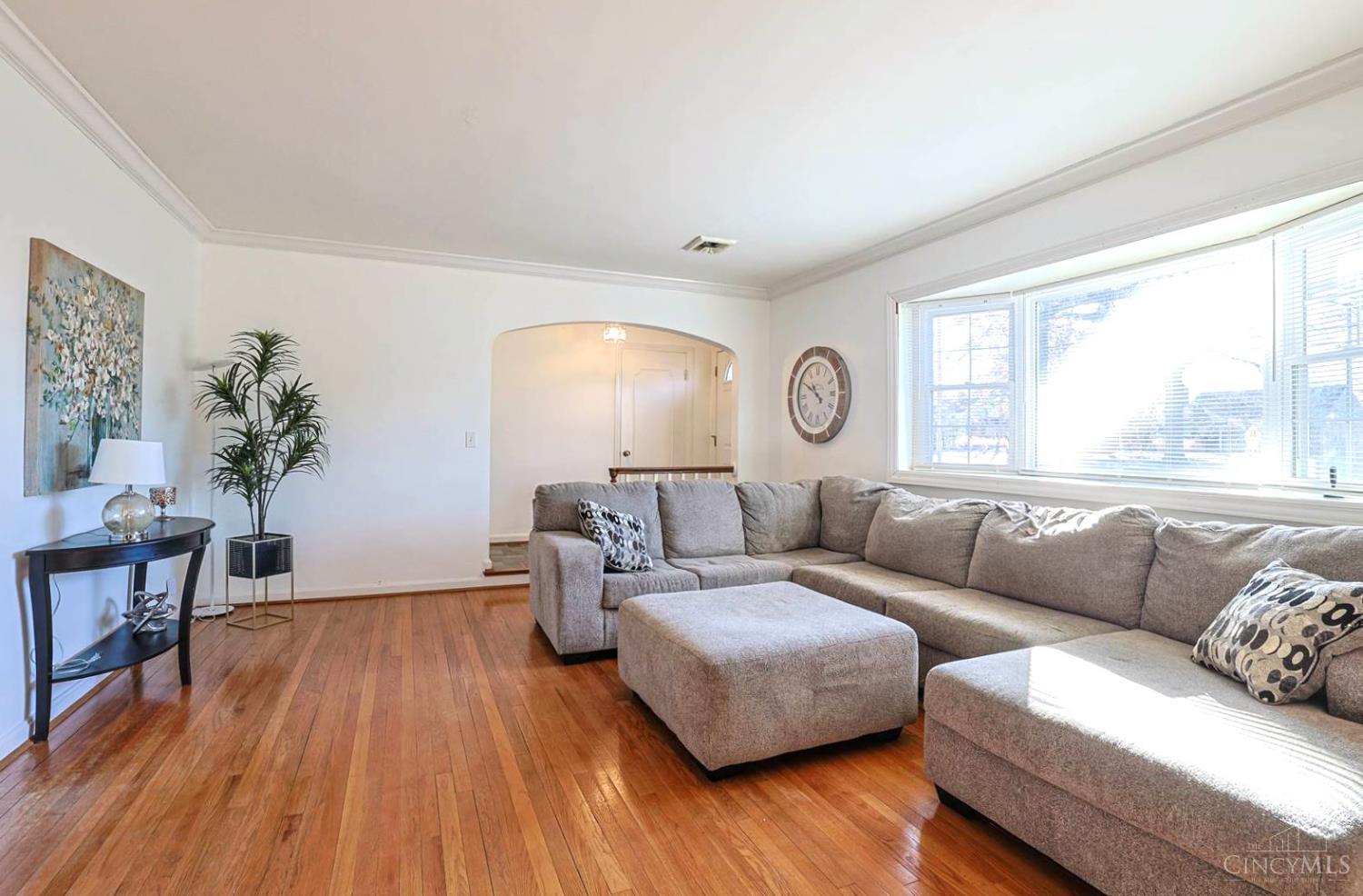 7968 State Road Cincinnati, OH 45255 - Photo 3 of 35 Gallery Image 3