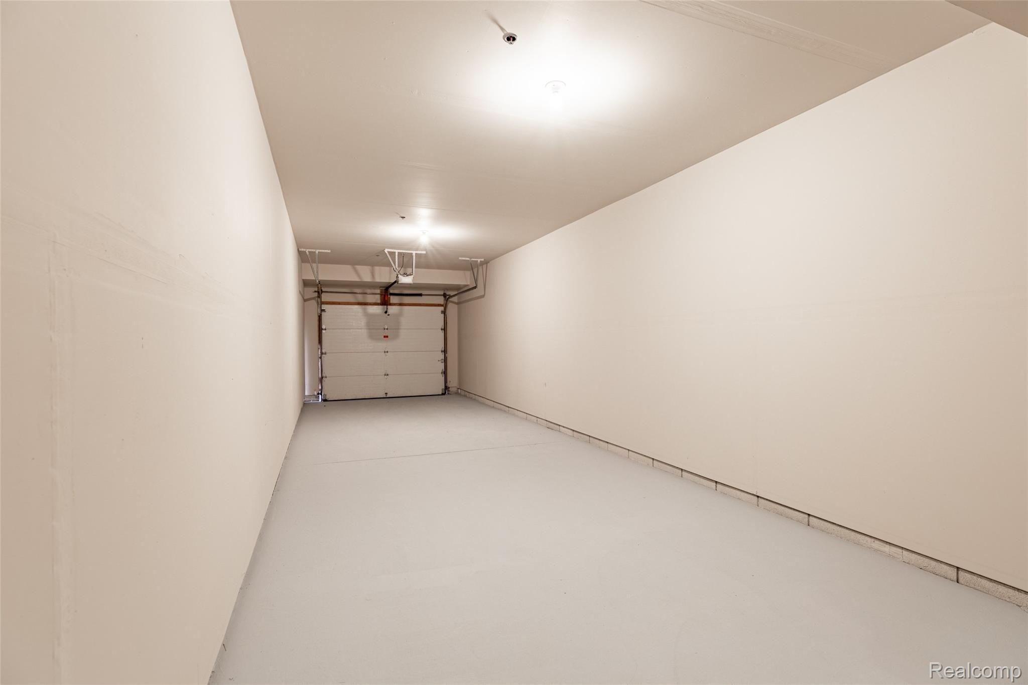 404 Hilton Road, Unit 104 Ferndale, MI 48220 - Photo 25 of 25 25.Garage