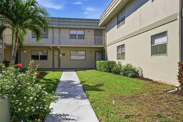 $1,599 | 451 Monaco J, Unit J, Delray Beach, FL 33446