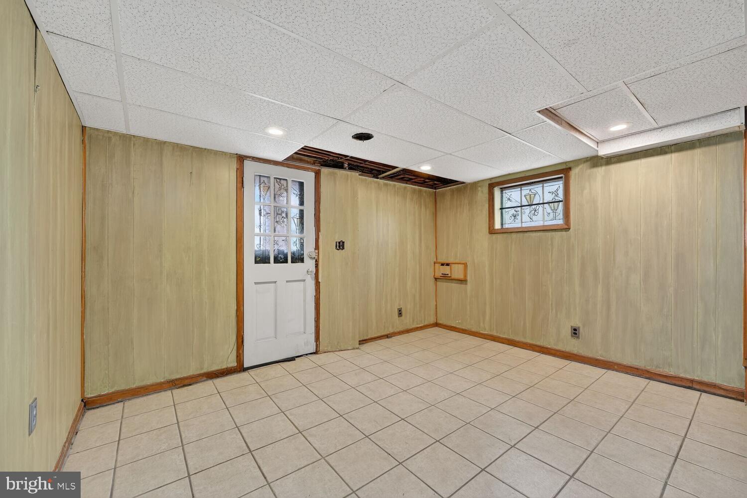 3701 Camden Street Southeast Washington, DC 20020 - Photo 21 of 33 a view of an empty room
