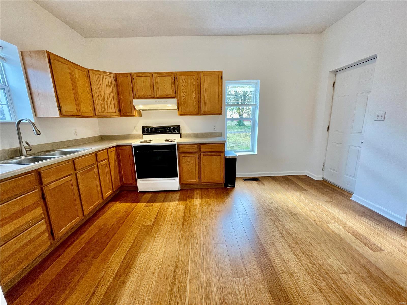 452 East Ferguson Avenue, Unit A Wood River, IL 62095 - Photo 9 of 19