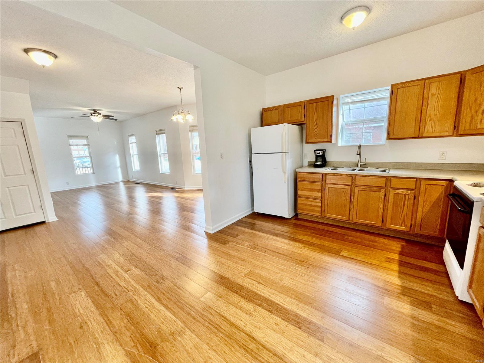 452 East Ferguson Avenue, Unit A Wood River, IL 62095 - Photo 10 of 19