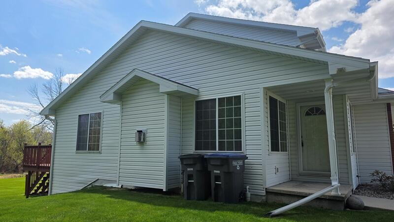 4725 Fox Grove Road Sheboygan, WI 53081 - Photo 39 of 47 Side of Home