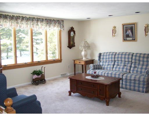6 Bourne Road Easton, MA 02356 - Photo 9 of 18 Gallery Image 9