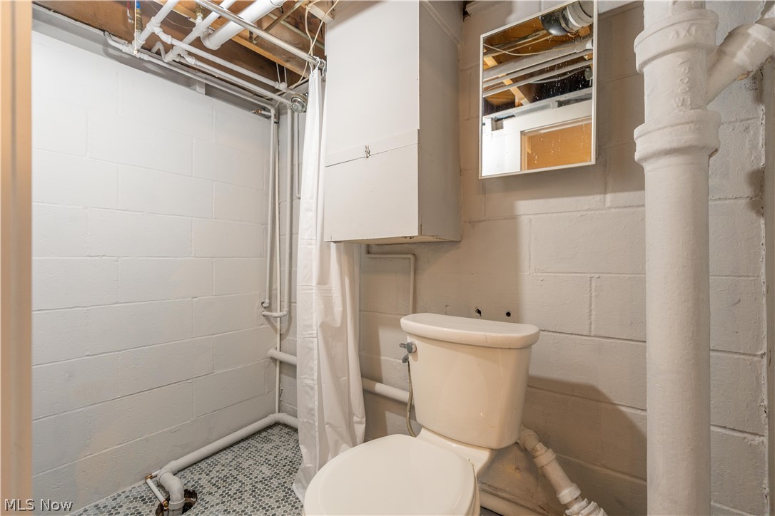 818 Canton Road Northwest Carrollton, OH 44615 - Photo 29 of 38