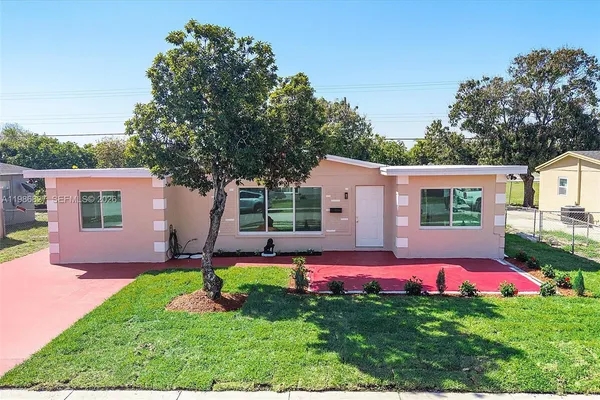 $449,000 | 550 Northwest 17th Street, Pompano Beach, FL 33060