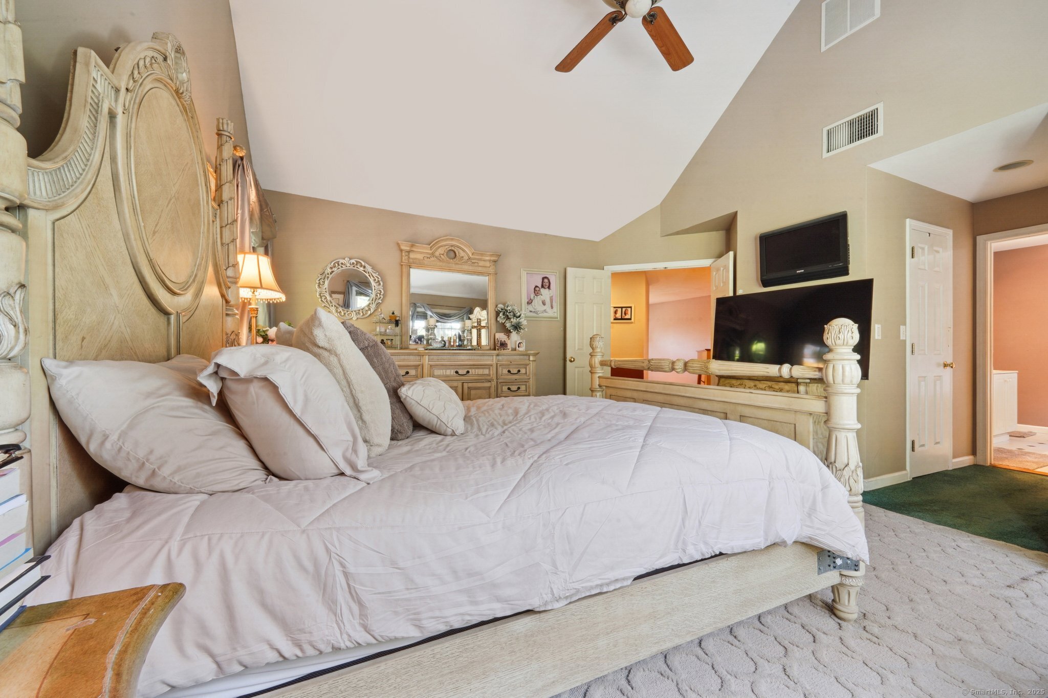 4 Frank Street Norwalk, CT 06851 - Photo 6 of 26