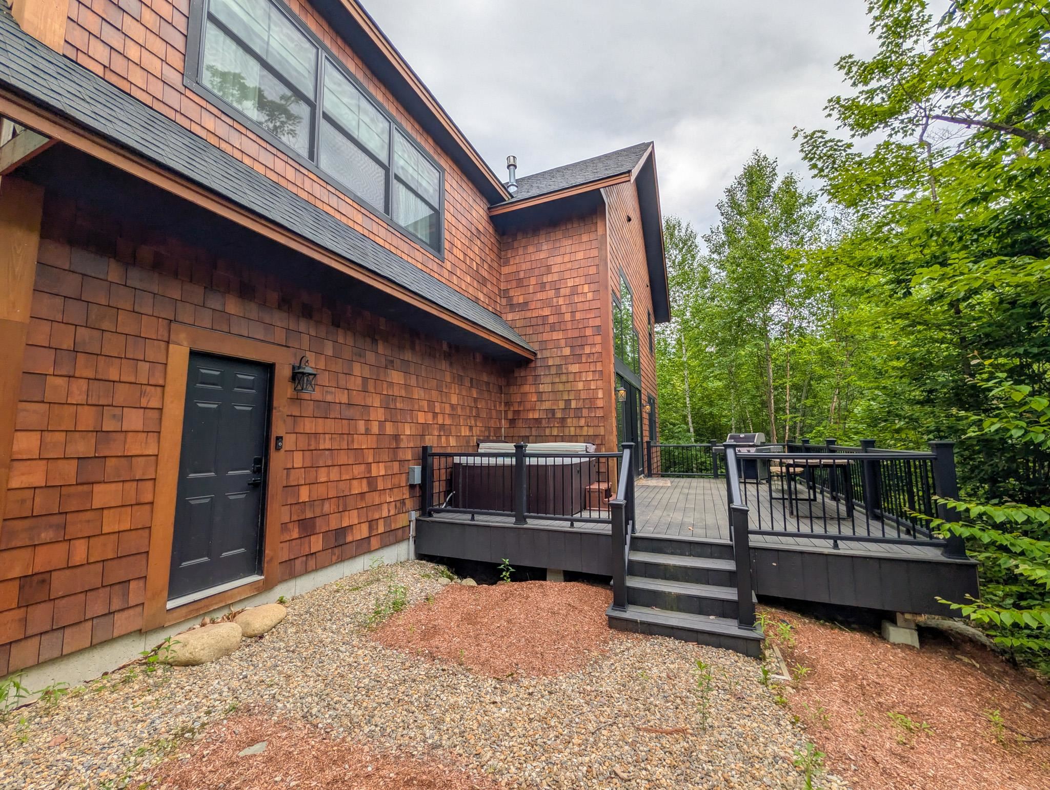 302 South Peak Road Lincoln, NH 03251 - Photo 4 of 34