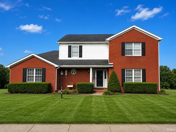 $306,000 | 4566 Ivy Glenn Drive, Newburgh, IN 47630