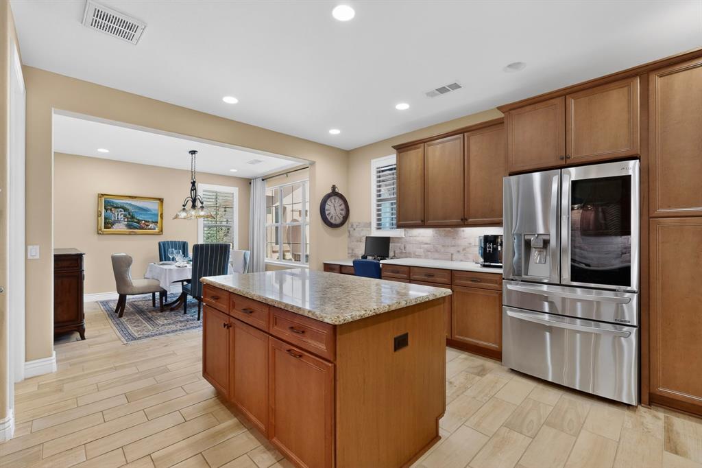 9505 Greenstone Way Denton, TX 76207 - Photo 13 of 40