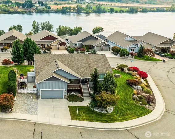 $725,900 | 2840 Akamai Way, East Wenatchee, WA 98802