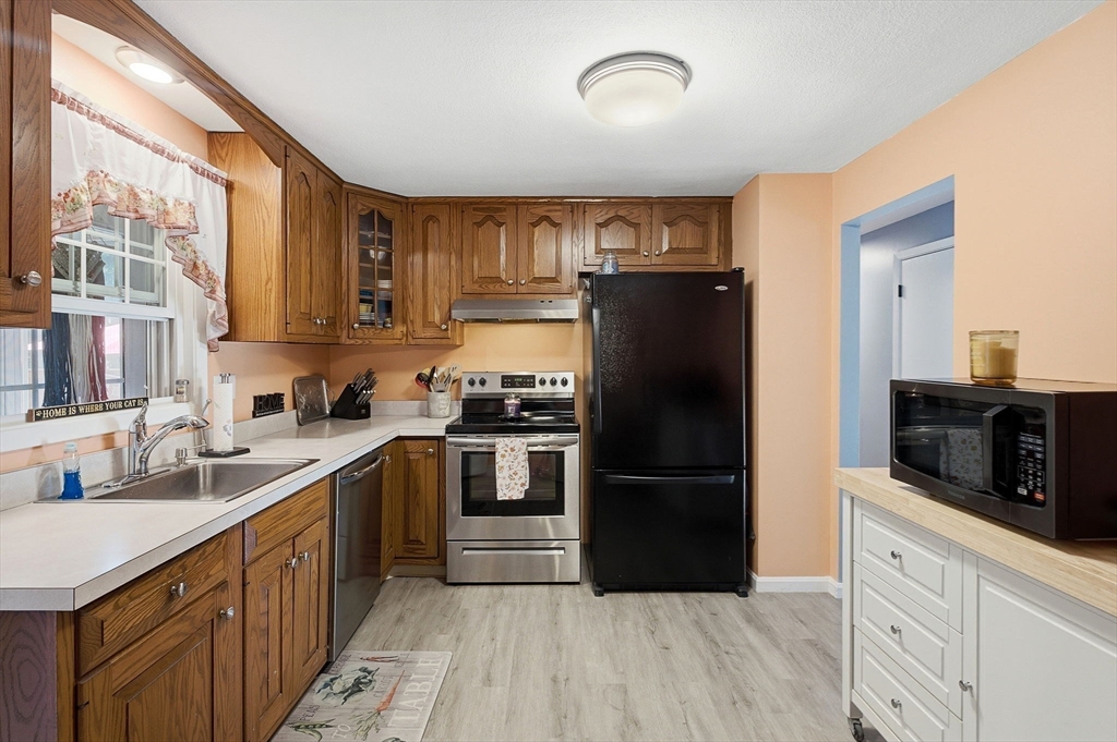 24 Old Stage Road Chelmsford, MA 01824 - Photo 13 of 27