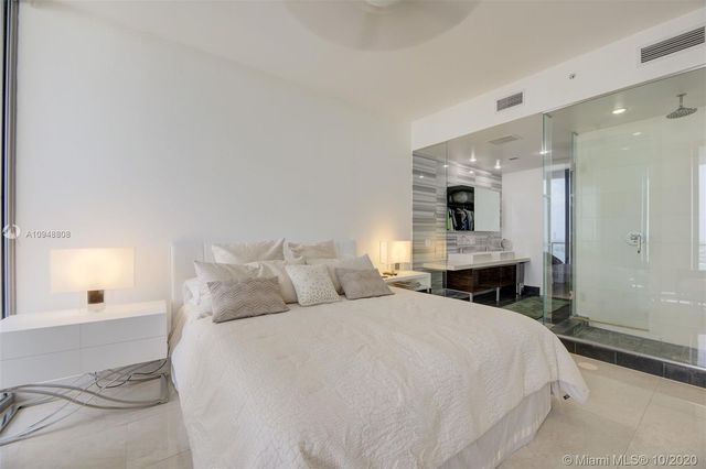$540,000 | 1100 Biscayne Boulevard, Unit 2403, Miami, FL 33132
