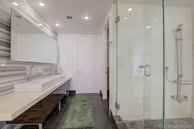 $540,000 | 1100 Biscayne Boulevard, Unit 2403, Miami, FL 33132