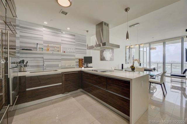 $540,000 | 1100 Biscayne Boulevard, Unit 2403, Miami, FL 33132