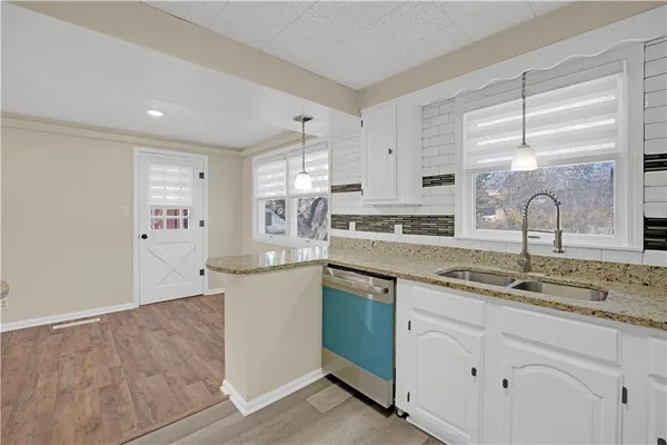 $274,900 | 2404 Albert Lee Avenue, Sedalia, MO 65301