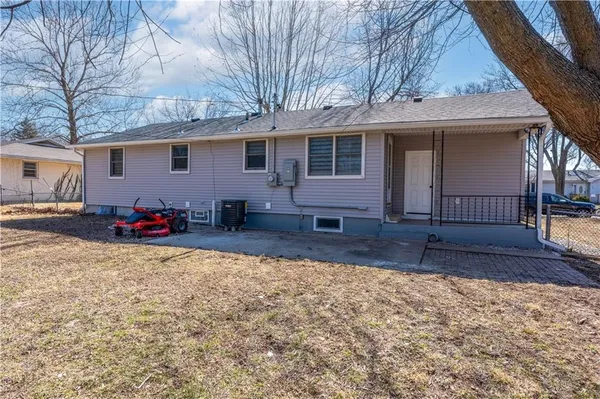 $279,900 | 2404 Albert Lee Avenue, Sedalia, MO 65301