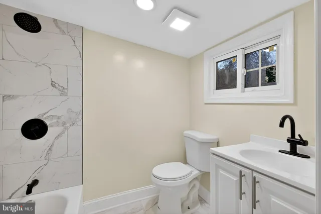 $450,000 | 4 Lower Greenbriar Road, Wilmington, DE 19810